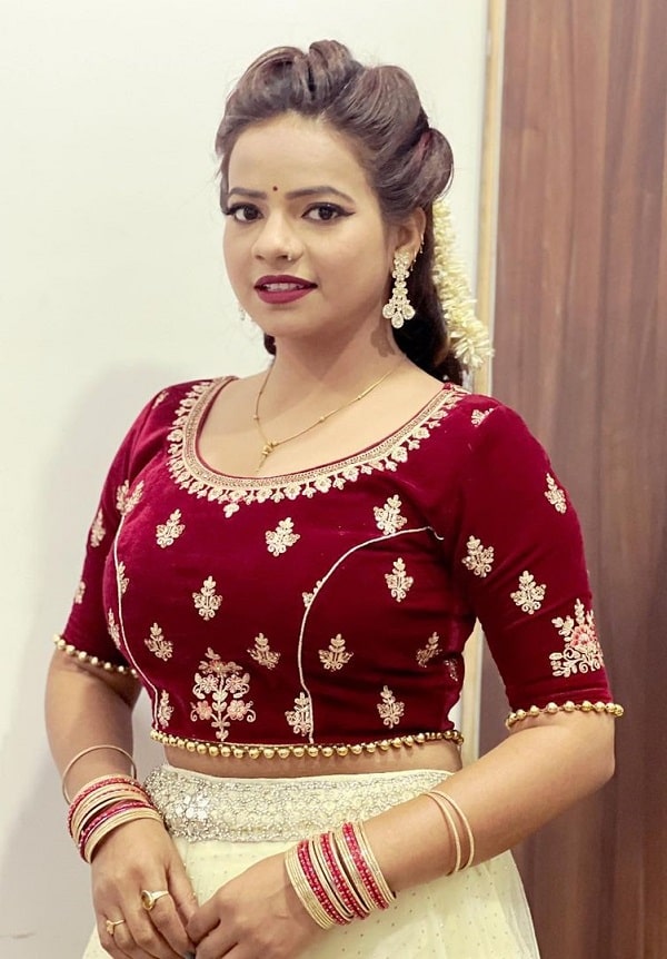 Anisha Pandey Bhojpuri-6-min