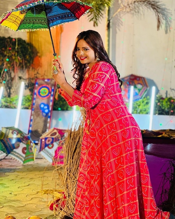 Anisha Pandey Bhojpuri-8-min