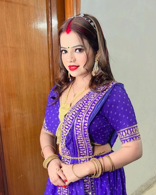 Anisha Pandey Bhojpuri-9-min